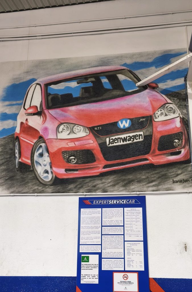 Mural del Golf GTI en el taller